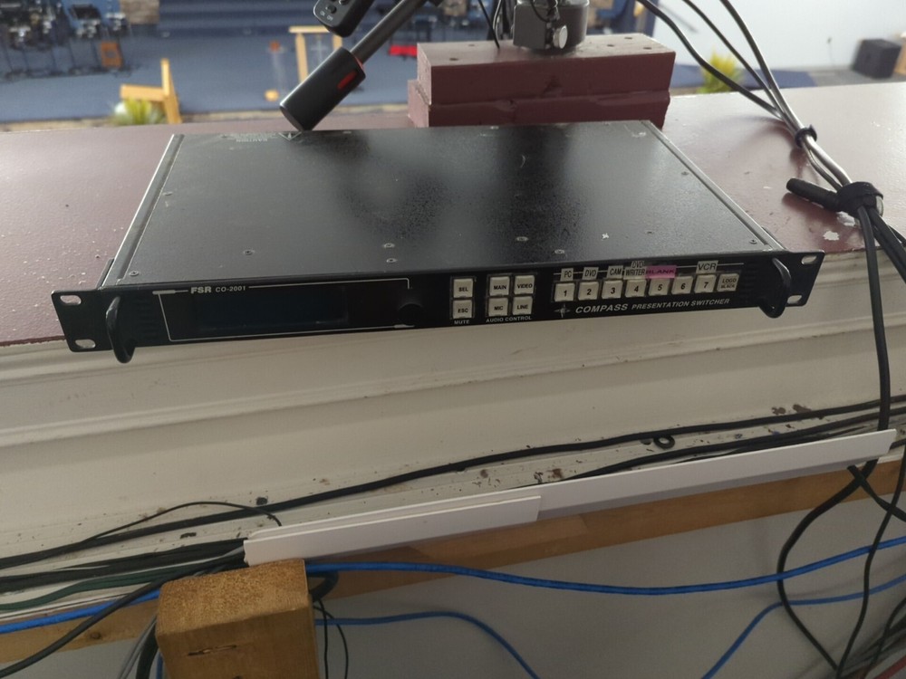 FSR CO-2001 Compass Presentation Switcher