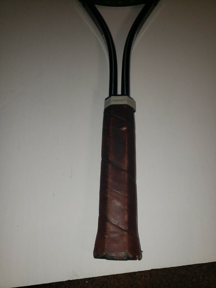 Wilson Apt Mid Racket 4 1/4 Grip Tennis