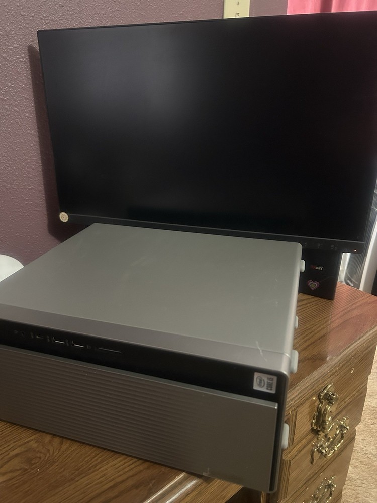 Lenovo Screen and Computer Desktop Intel I5