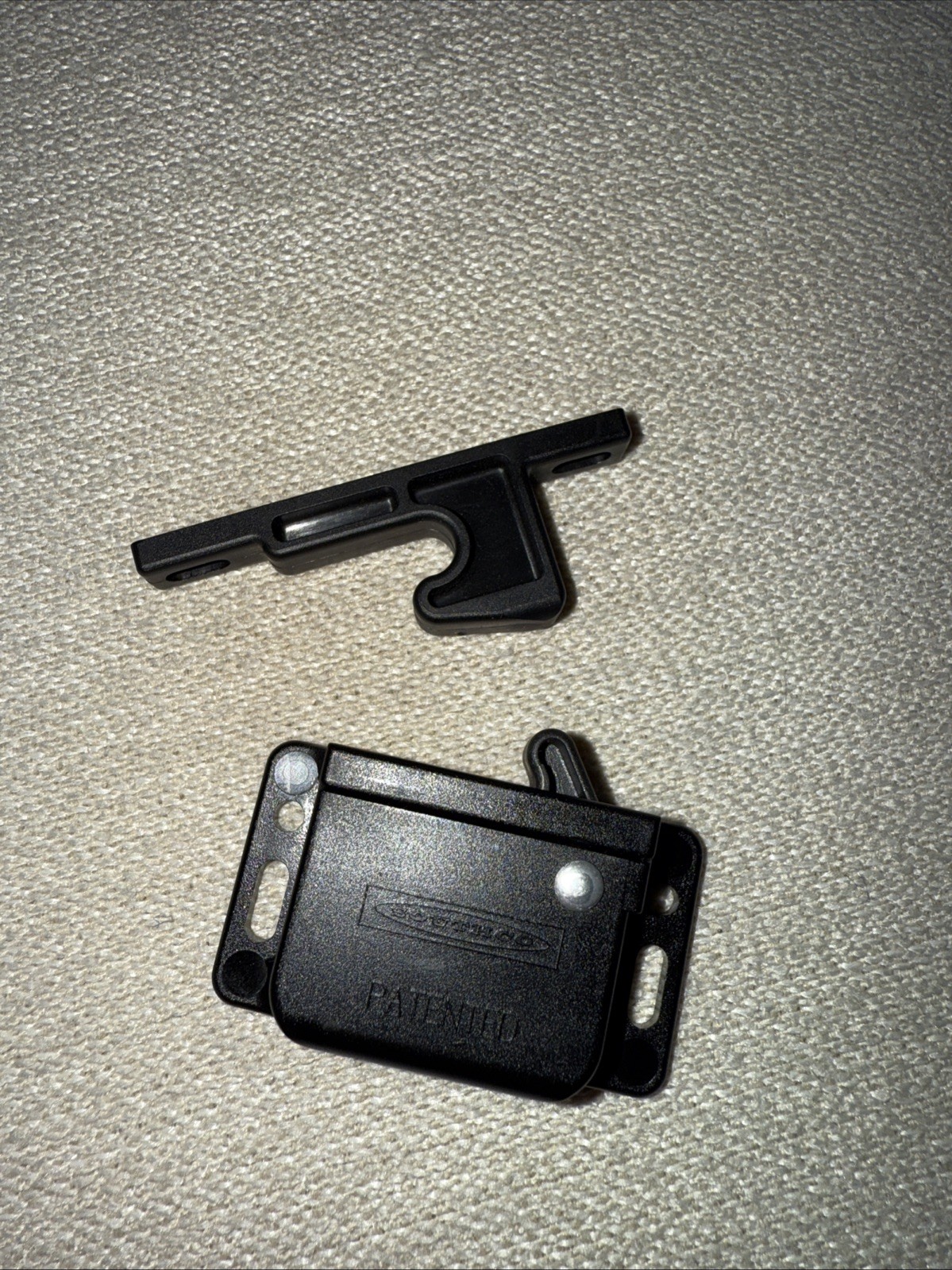 Southco C3-810 Grabber Catch Latch Side Mount Black Pull-Up Force 44N 10Lbf