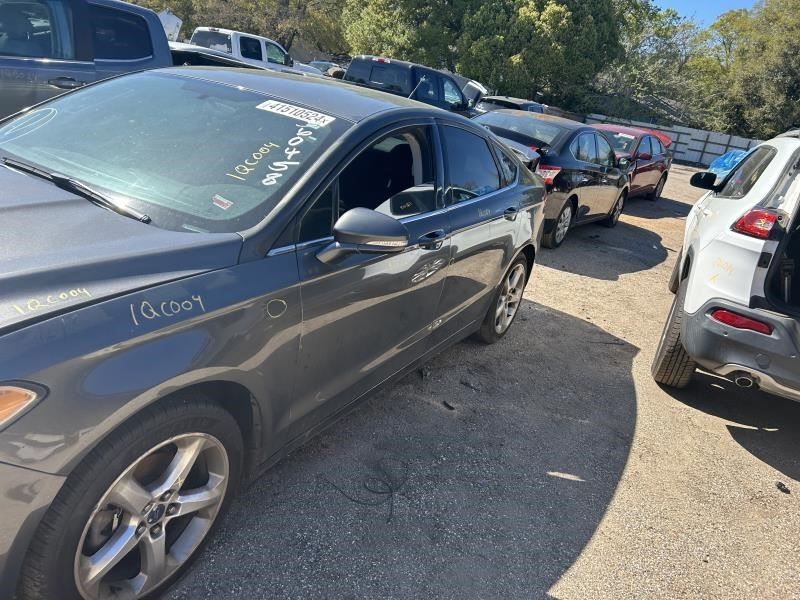 FUSION 2016 High Mounted Stop Light 104539565