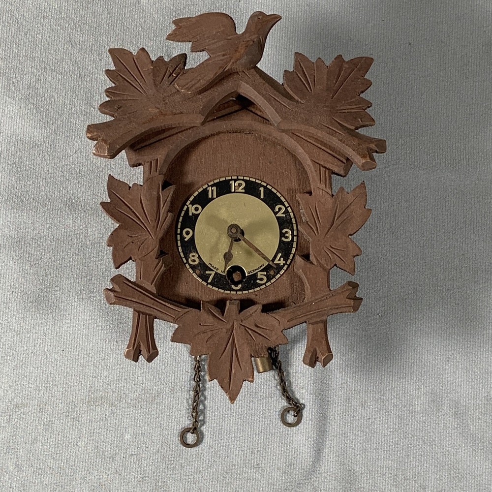 Vtg Gebr. Kuner Black Forest Clock Small Germany