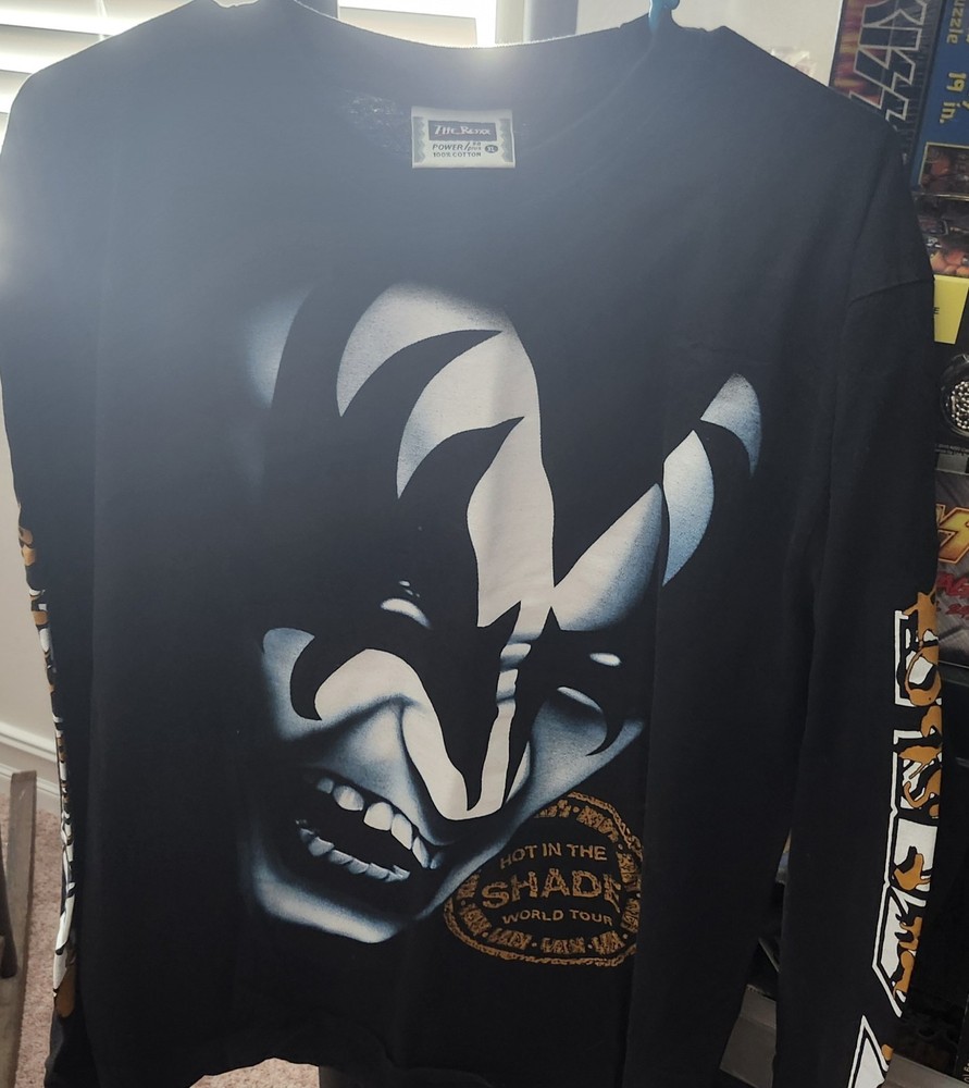 Gene Simmons, Hot In The Shade Long Sleeve Shirt. Size XL