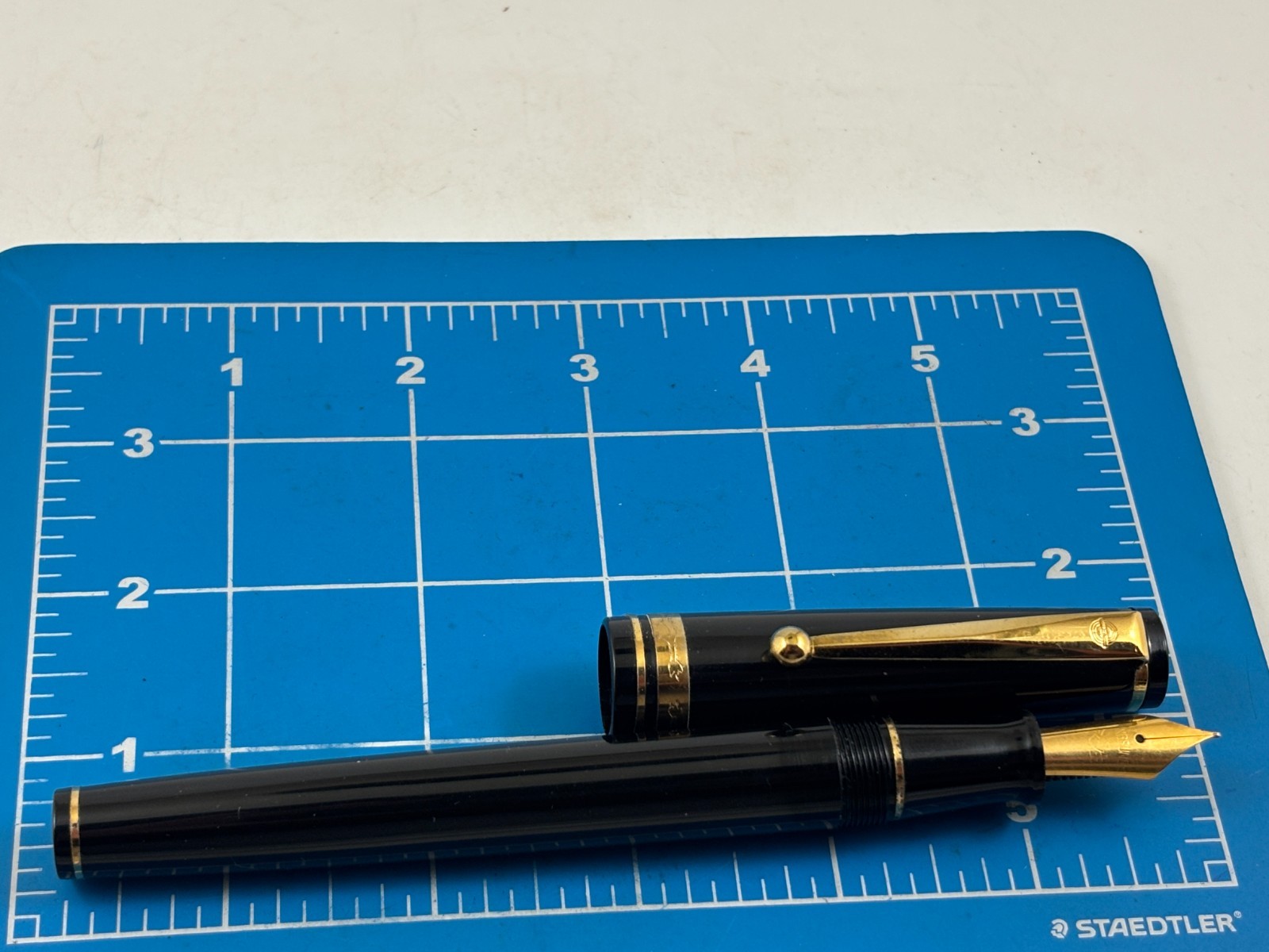 Judd's New Old Stock 90’s Wing Sung 590 Large Big Oversize Fountain Pen