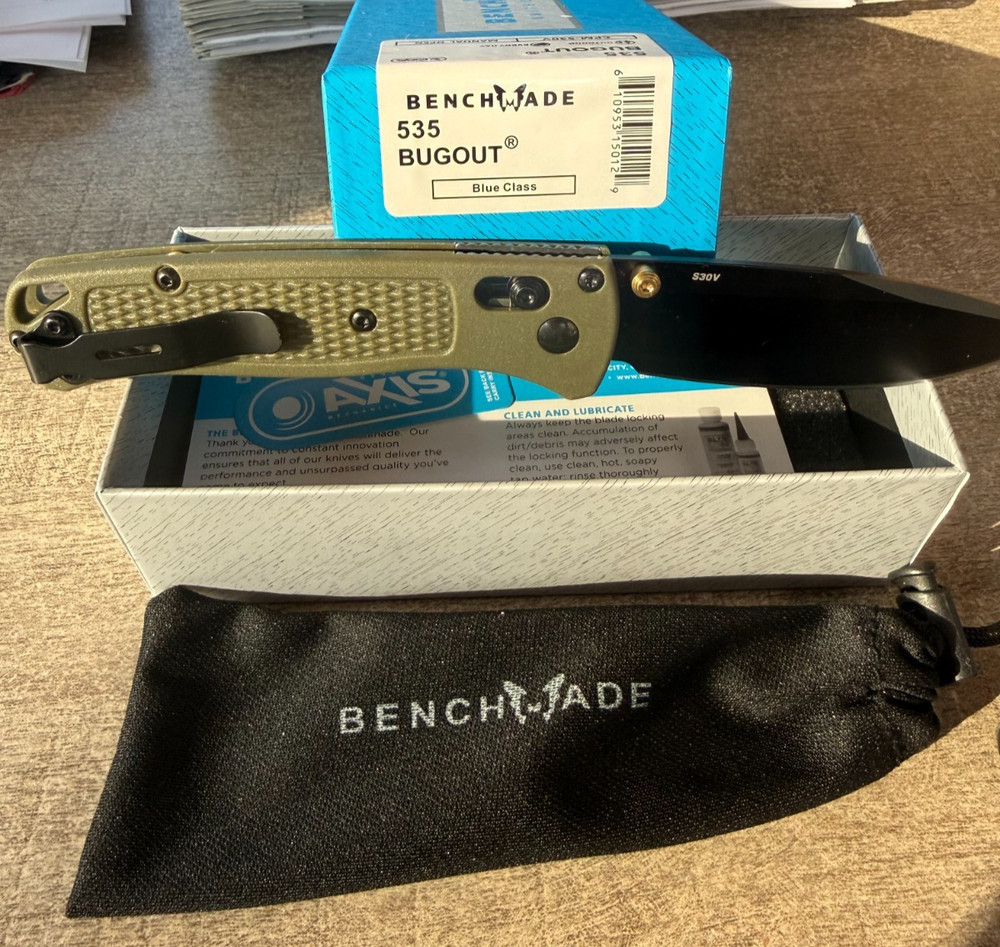 Bug out 535 Olive Green Handle S30V Black Blade Authenticity Unverified