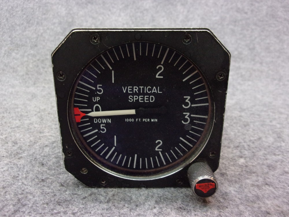 Intercontinental Dynamics VSI Vertical Speed Indicator P/N 550-34670-102