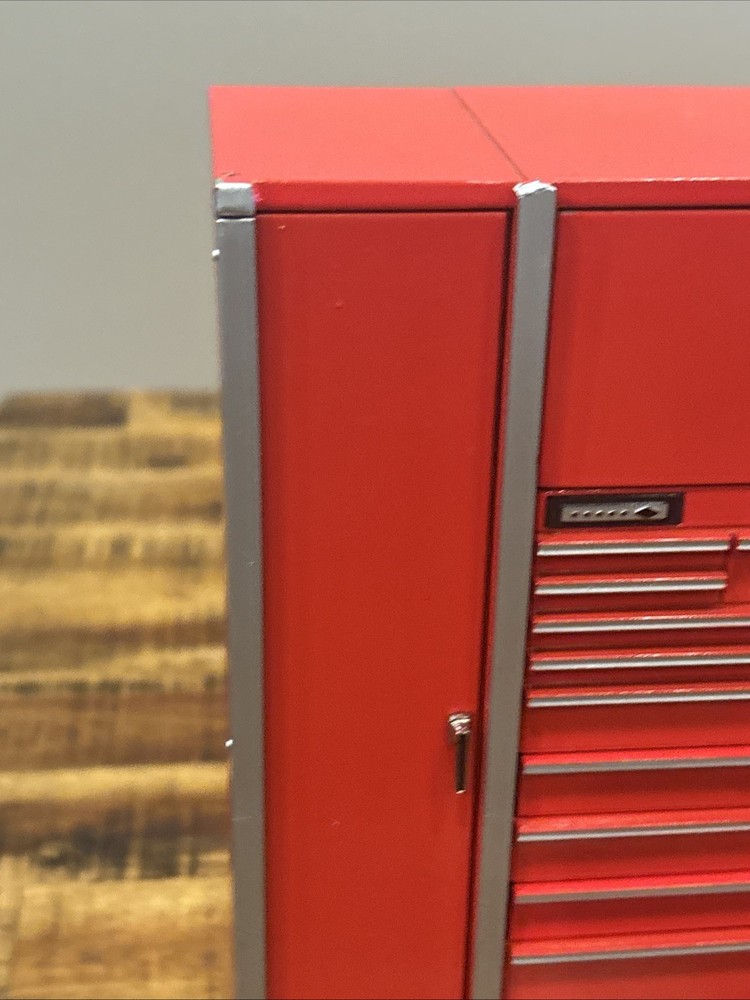Snap-on Tools Die-cast Mini Toolbox KR7100C Comes With Original Box