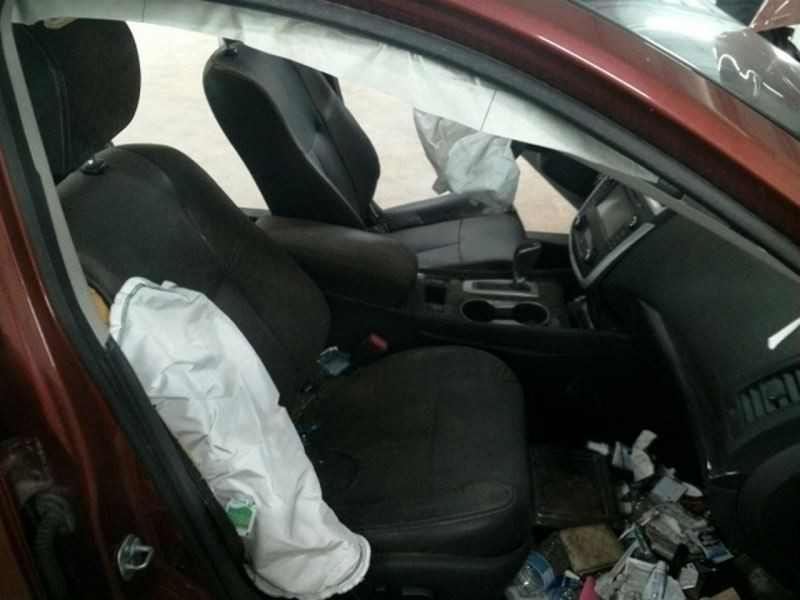 ALTIMA 2016 High Mounted Stop Light 104712411