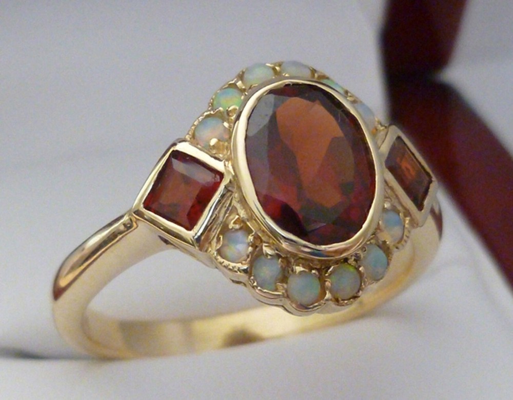 925 Silver Beautiful Desigener Garnet & Opal Lab CreatedGemstone Ring