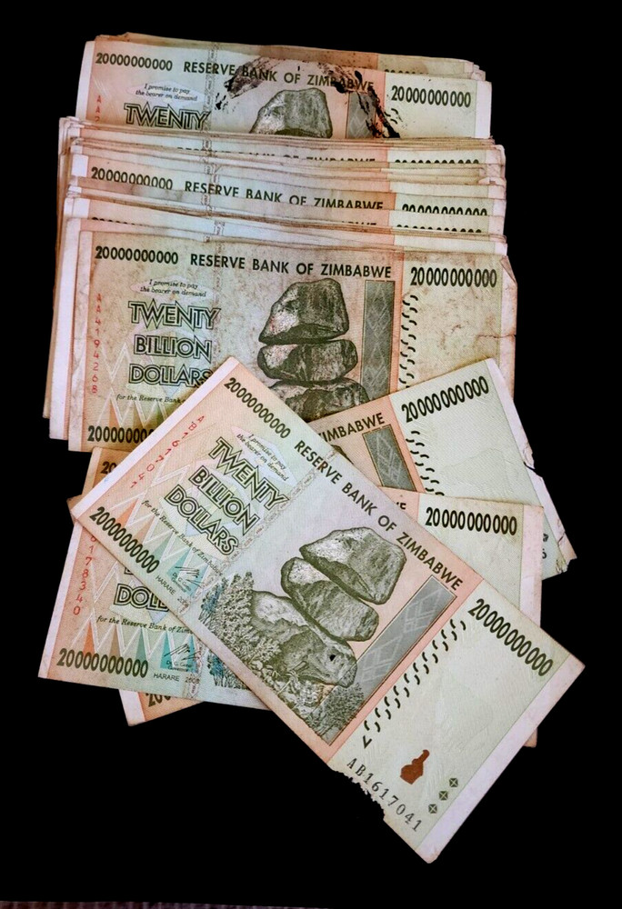100 x Zimbabwe 20 Billion Dollar banknotes-Damaged/poor condition 1 bundle