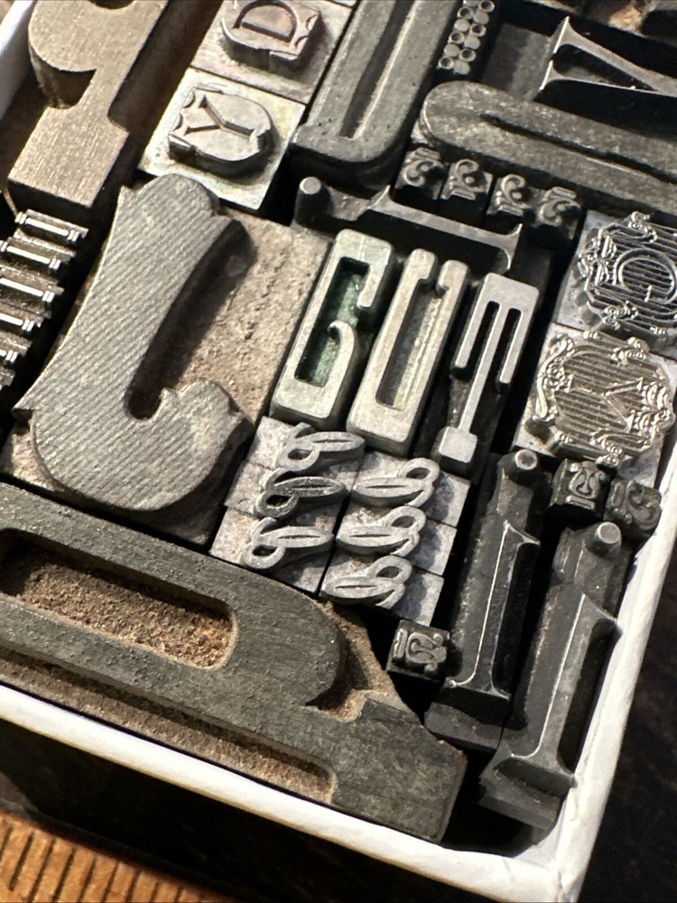 Printing Blocks “ Ornamental Borders Dingbats” Variety #LA
