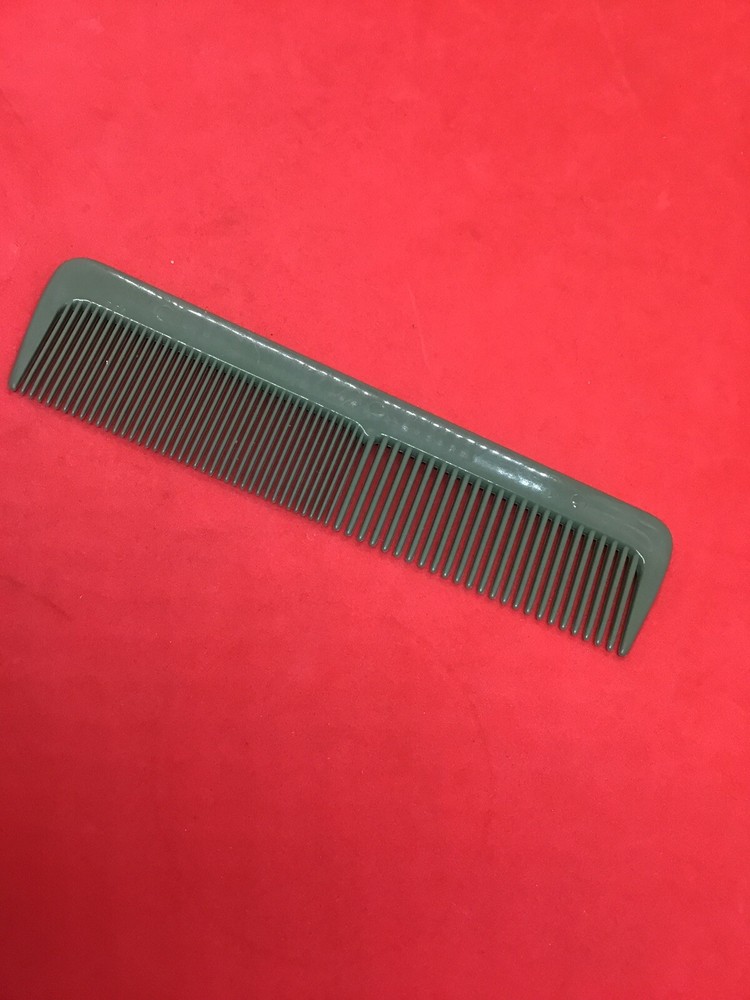 Stanley Home Products - Green Plastic Comb