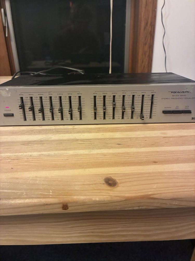 Realistic 7-Band Stereo Frequency Equalizer Model 31-1989 | Powers On | Untested