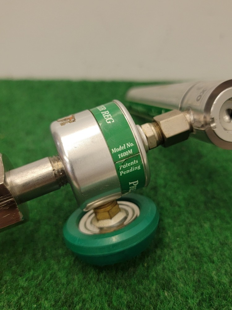 PRECISION MEDICAL OXYGEN O2 EASY METER REGULATOR MODEL 1600M
