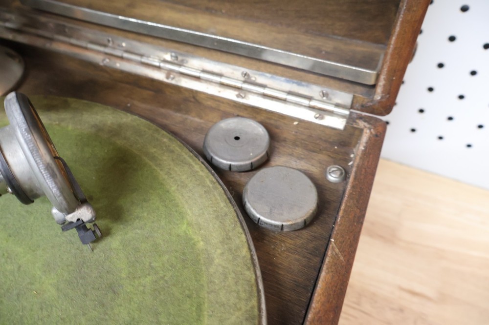 Vintage / Antique Outing Talking Machine Phonograph Record Player - Working USA