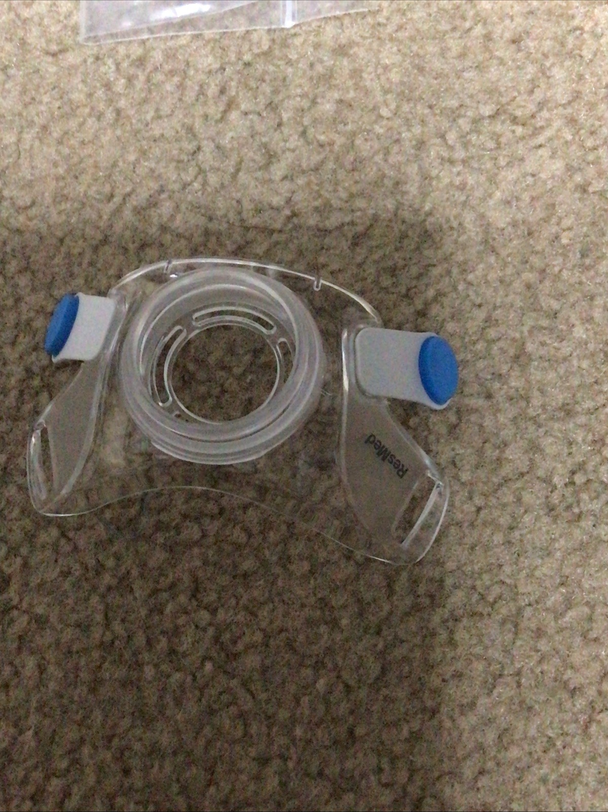 ResMed AirFit F30 Cushion Frame (NoHeadgear Magnetic Straps). Only What You See