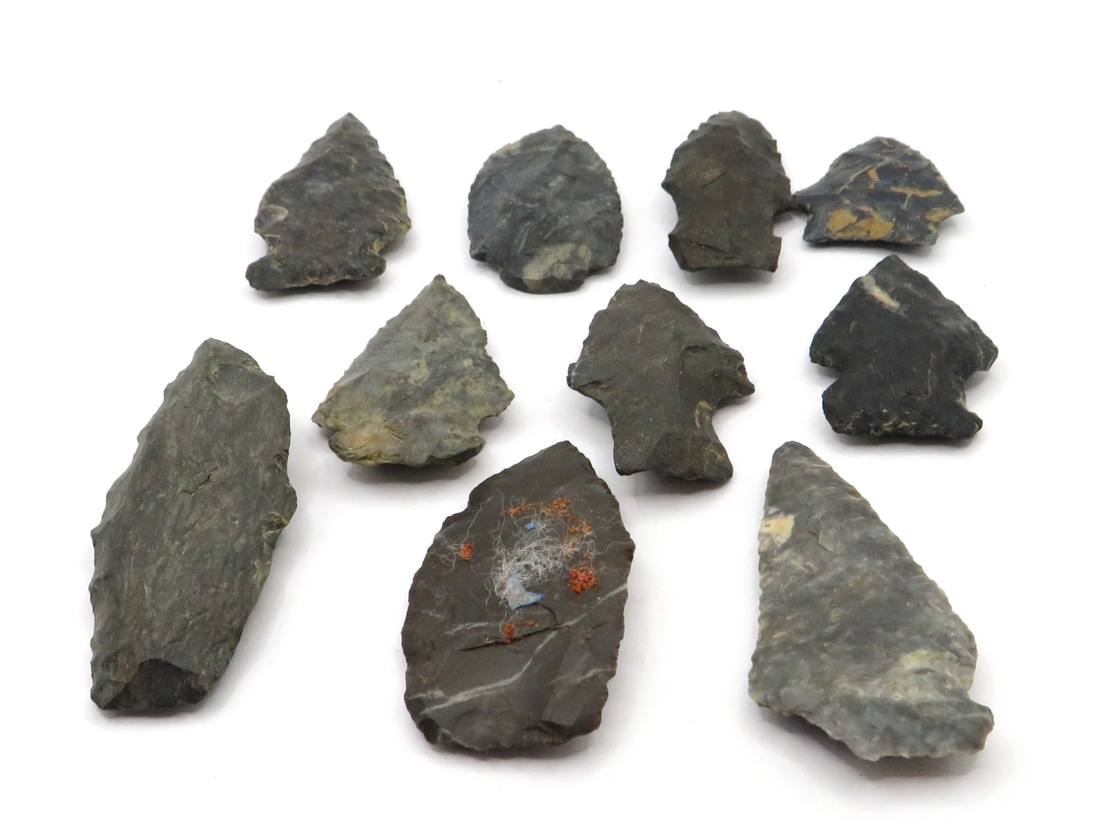 10pc LOT of NOTCHED INDIAN ARROWHEAD - AUTHENTIC w GREAT COLORS**