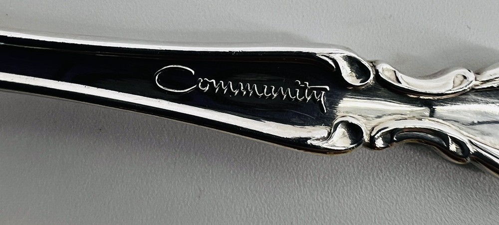 Oneida Community Silverplate Silverware MODERN BAROQUE 2 Tablespoons Soup VTG