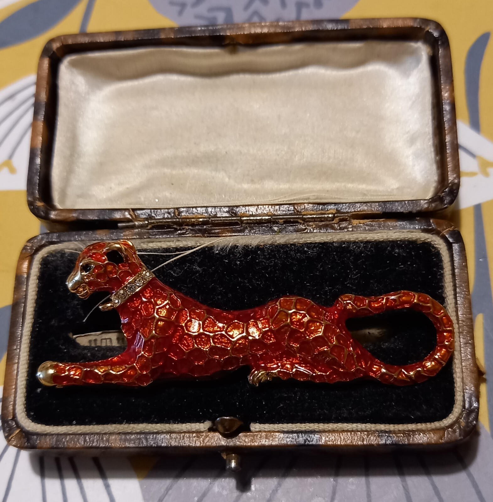 Leopard Cheetah BROOCH ART DECO STYLE Enamel LOVELY Glam Stunning VINTAGE STYLE