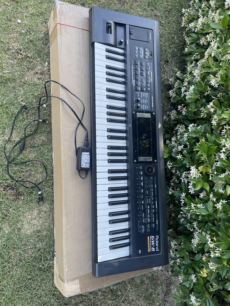 Roland GW8