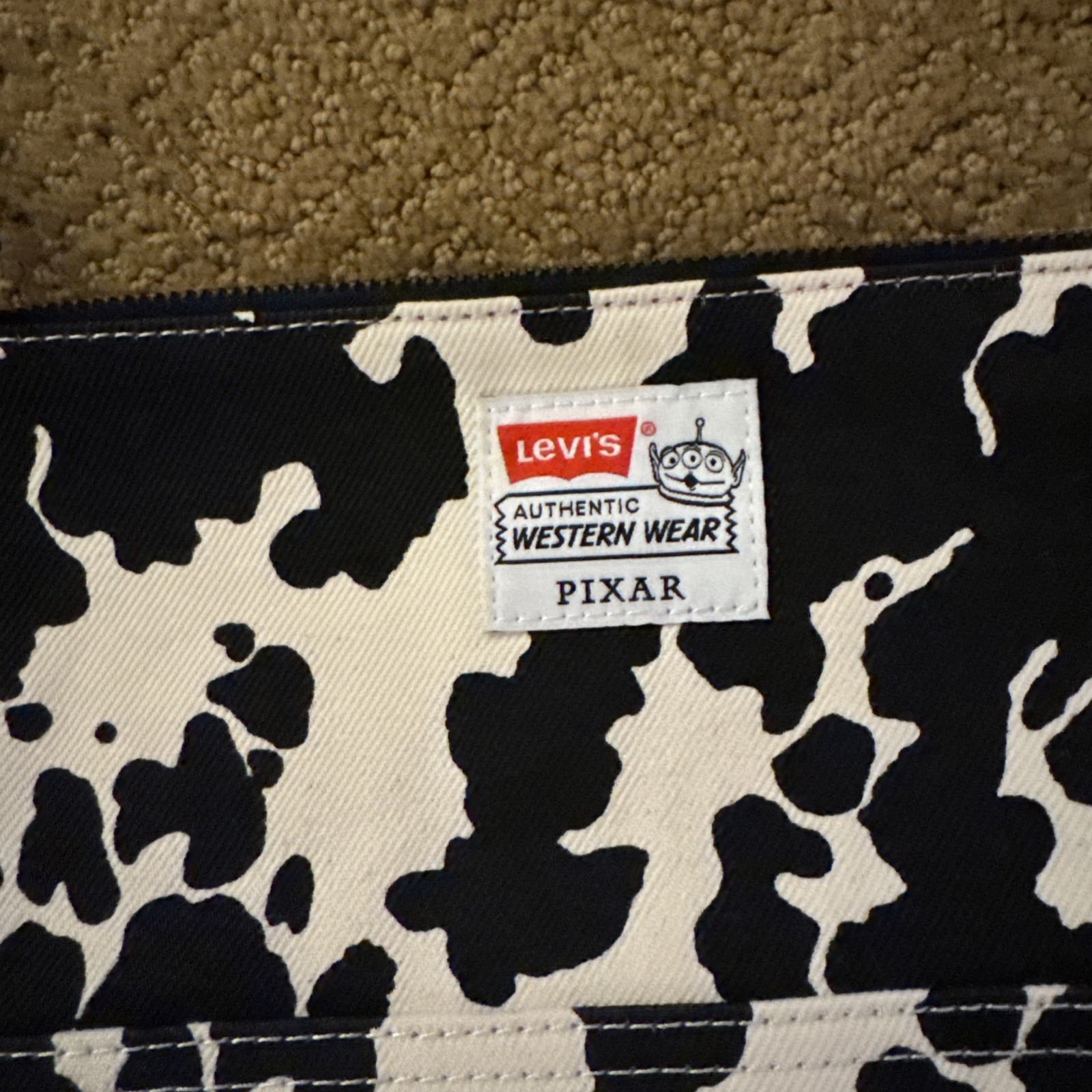 LEVI'S X TOY STORY COW POUCH With Aliens Patch Exclusive Limited Edition Disney