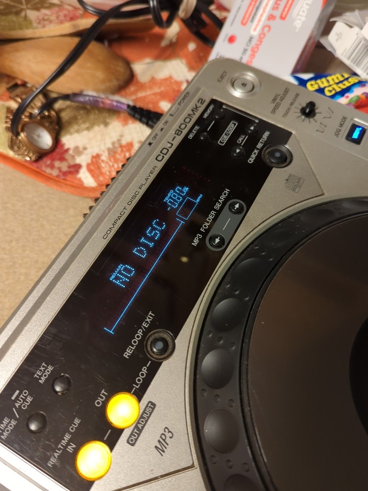 Pioneer CDJ-800 MK2 Digital Turntable Tested