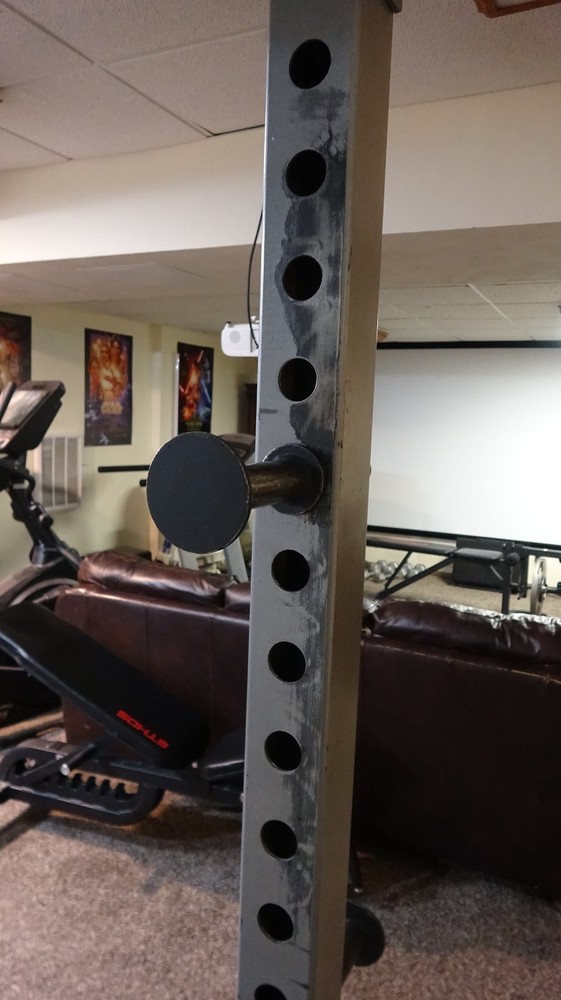 Body Solid power rack with pulley system for lifting weights - used