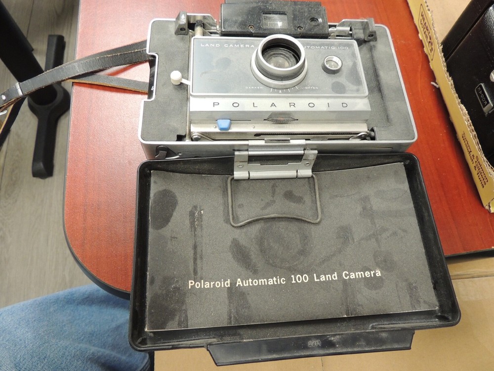 Vintage Classic Polaroid Land Camera Automatic 100