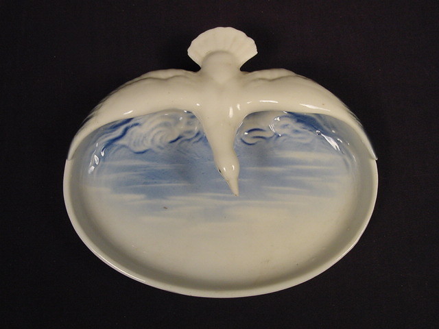 RARE SIGNED c1900 SEAGULL TRAY MINT