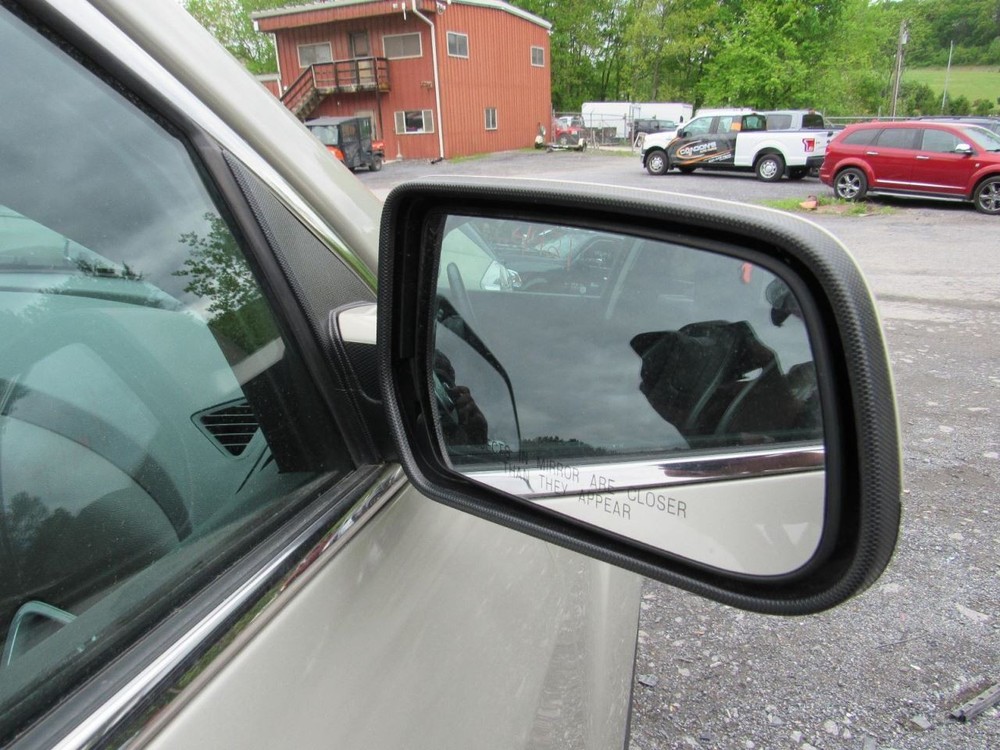 EQUINOX 2015 Glove Box 1046886