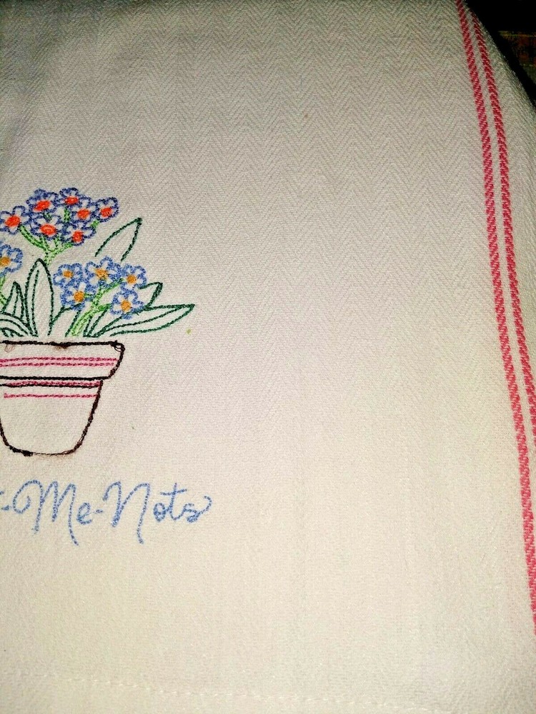 CUSTOM EMBROIDERED KITCHEN TOWELS - FORGET-ME-NOTS