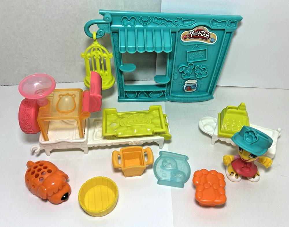 Play-Doh Simpson Pet Store Playset Hasbro