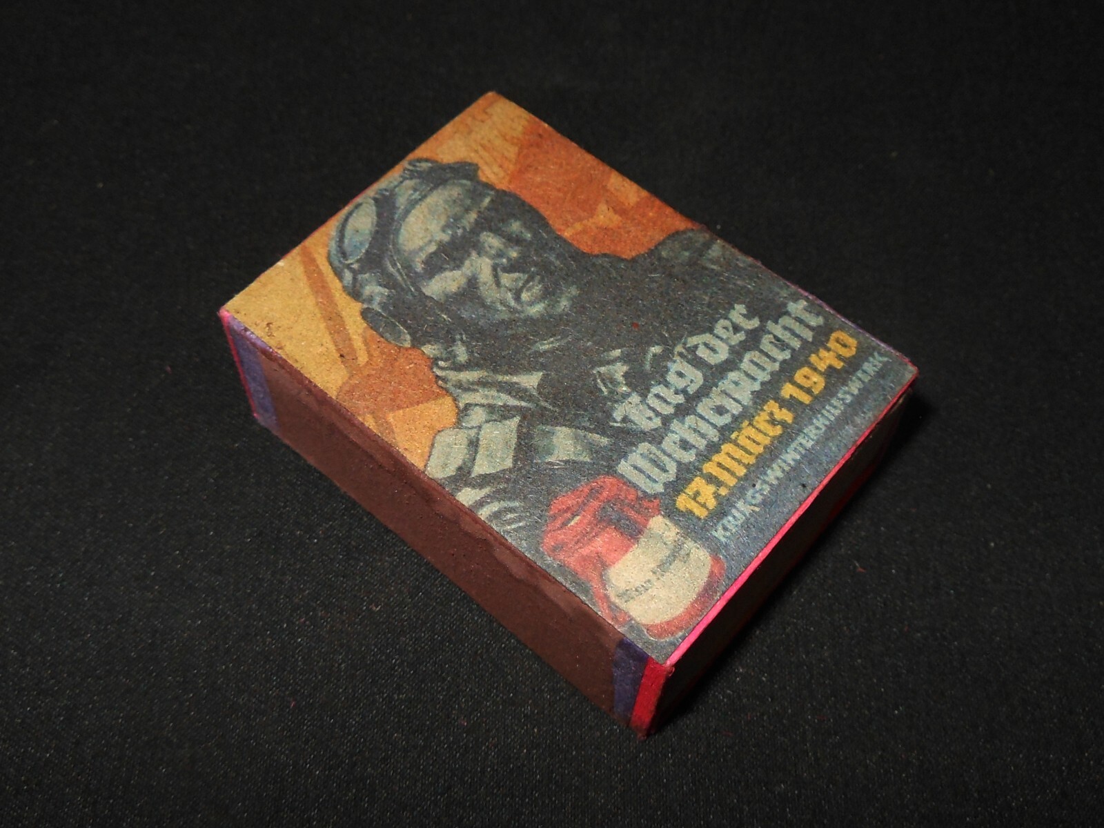 WW II German Army - SMOKING PIPE / CIGARETTE MATCHES & BOX #2 - VERY RARE!