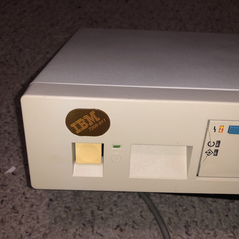 IBM Type 7208-012 External SCSI Tape Drive