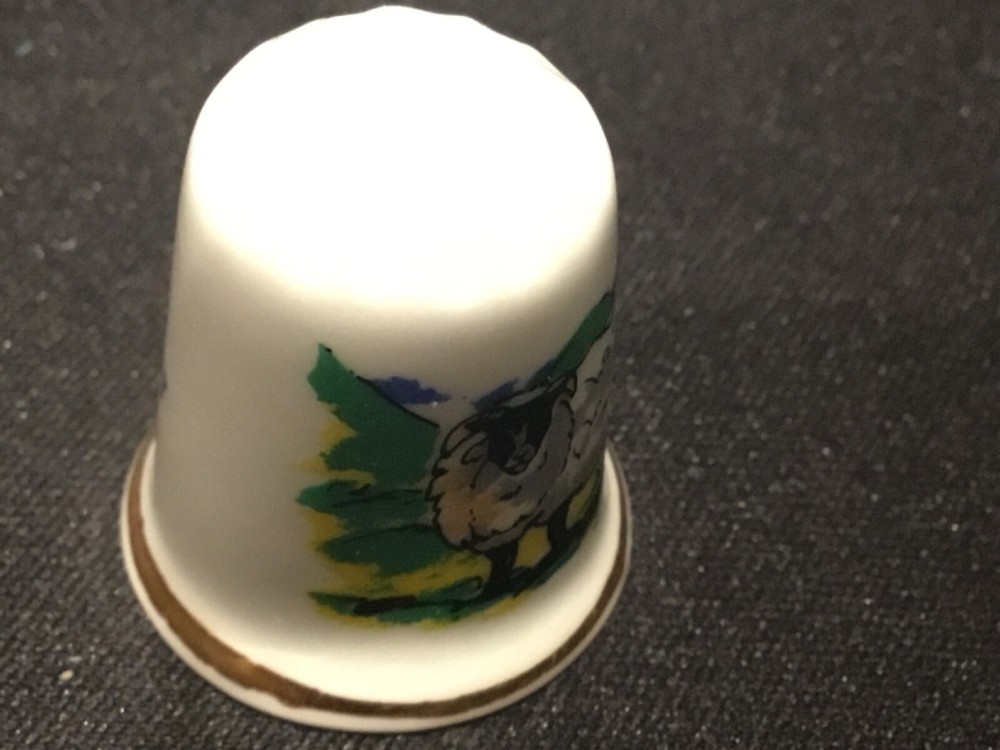 Colourful Sheep  Thimble  - N