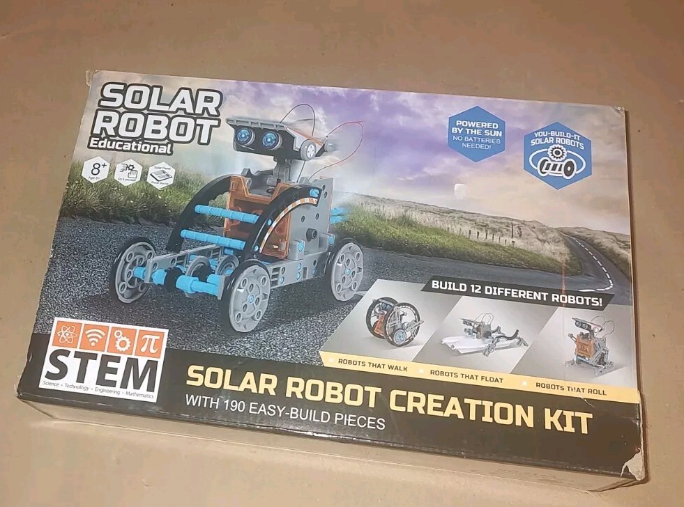 STEM / Solar Robot / Educational / 12-in-1 / 190 Piece /Creation Kit / Open Box