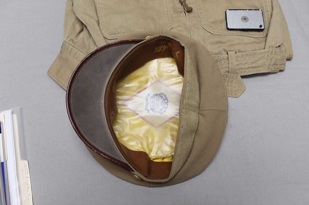 WW2 Group of Capt Powell P-51 Pilot – Pacific . FLU4871