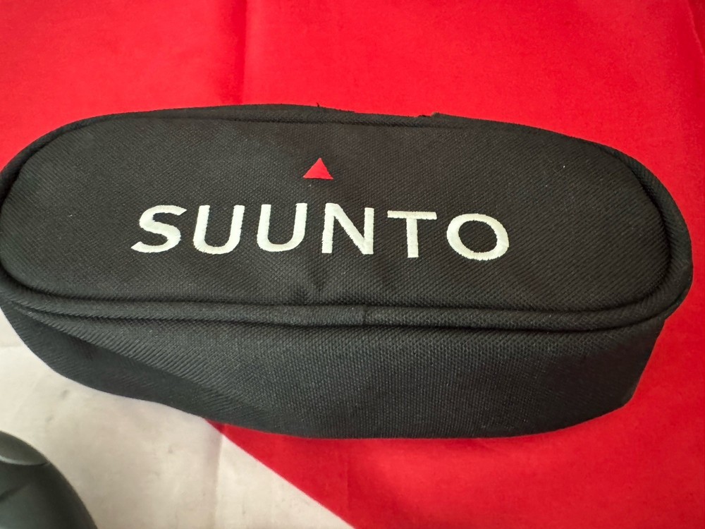 SUUNTO VYPER SCUBA COMPUTER CONSOLE + CASE LOOKS PRIMO!