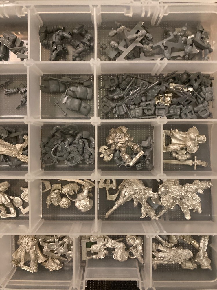 Space Wolf miniatures, Mechanicum, Black Templars, White Scars, bits, extras