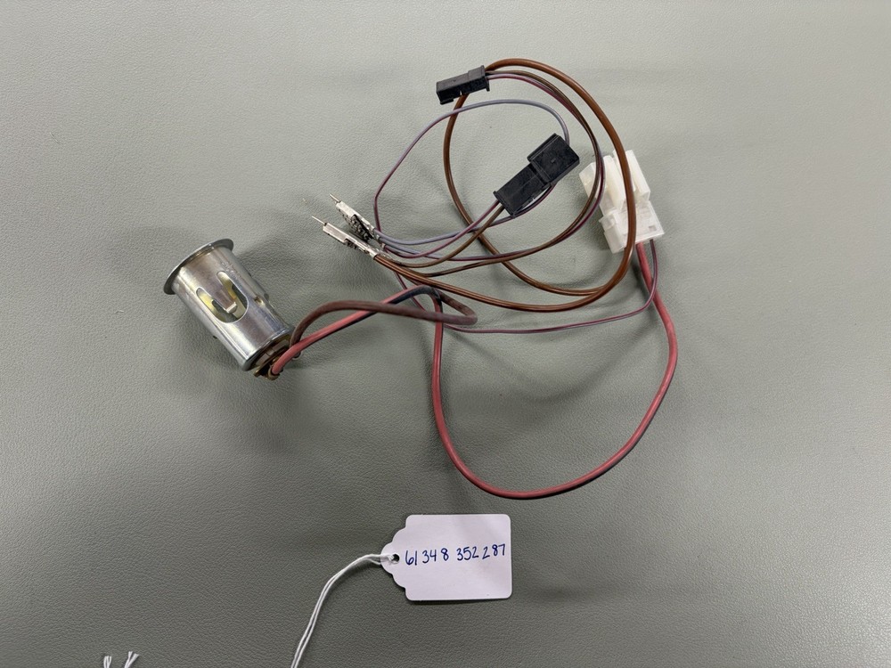 NEW Genuine BMW 7 E38 CIGARETTE LIGHTER SOCKET 61348352287