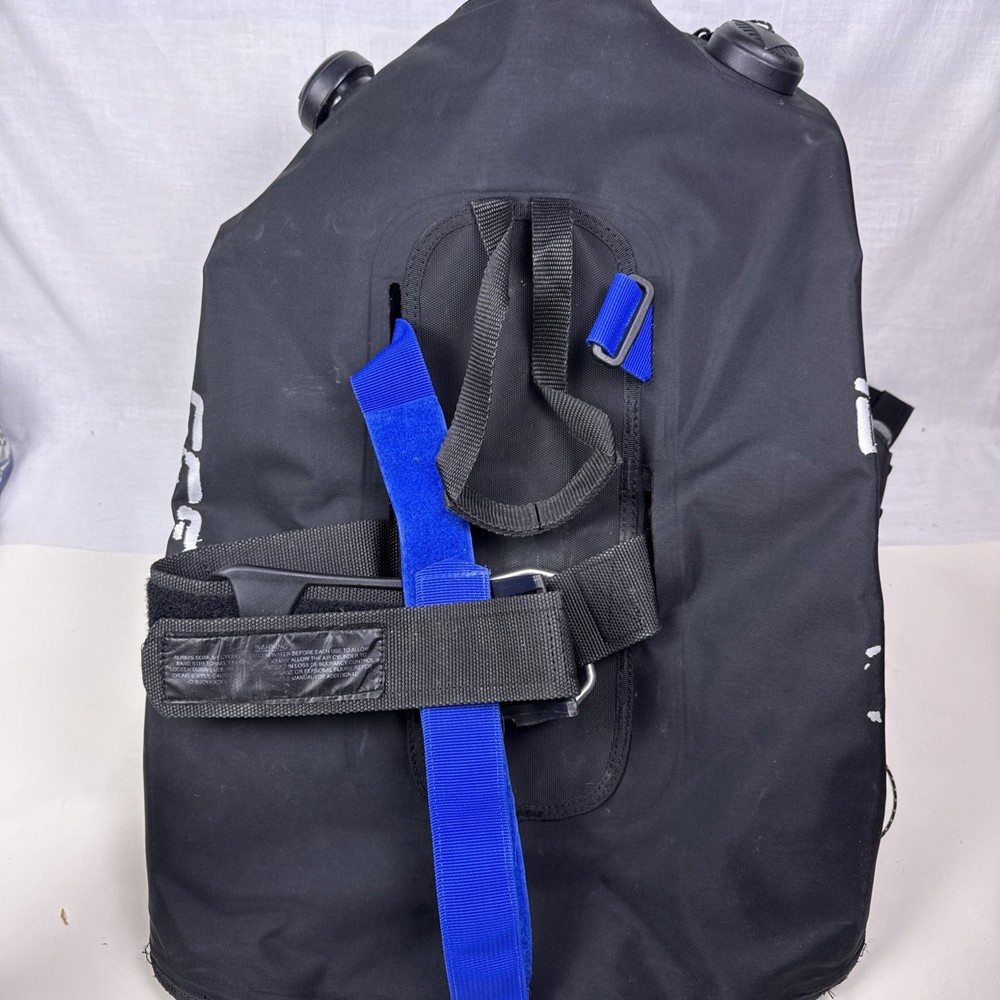 Cressi Air Travel Buoyancy Compensator Device. Size Small
