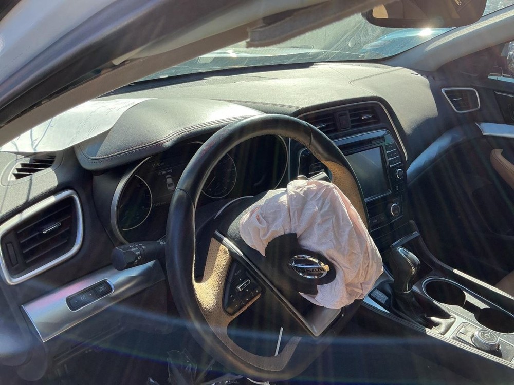 MAXIMA 2016 Glove Box 4929113