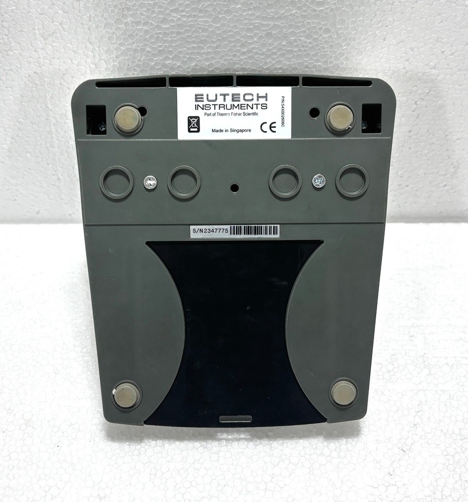 Eutech Instruments CON 700 Portable Hand Held Conductivity Meter