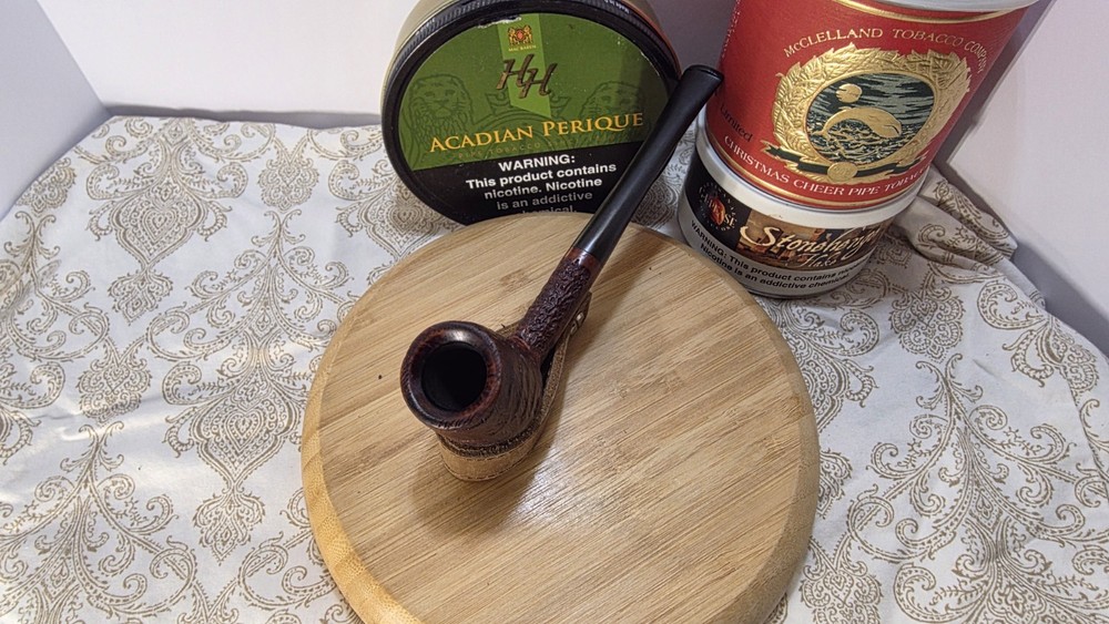 Tender Box Ripple Grain Estate pipe.
