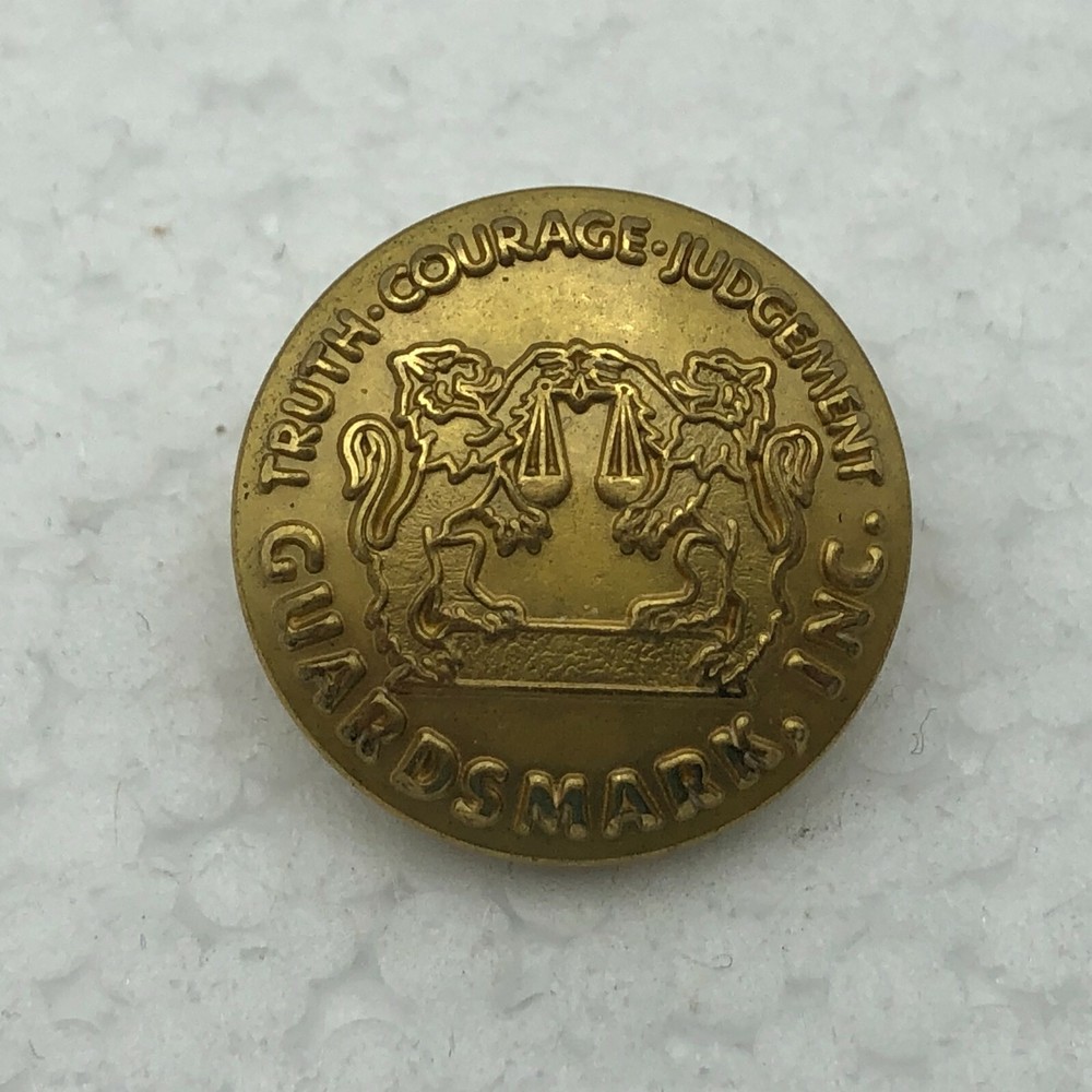GUARDSMARK Uniform Button Waterbury Truth Courage Judgement Security Guard