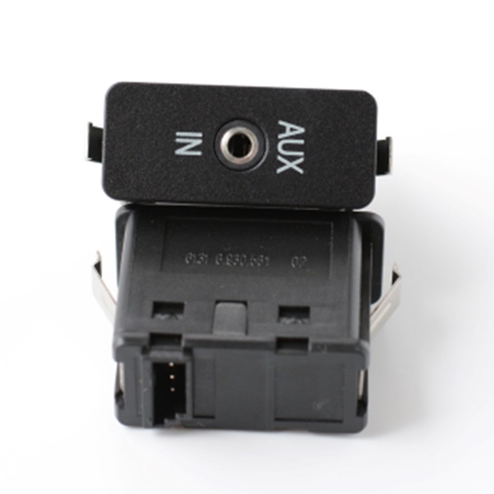 Easy Installation AUX Auxiliary Audio Socket for X1 X3 X5 X6 Z4 E81 E87 E90