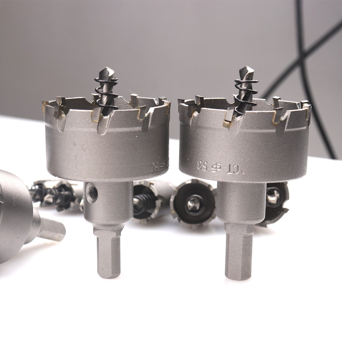 12 Sizes Hole Saw Drill Bit Kit - Stainless Steel for Wood & Meta