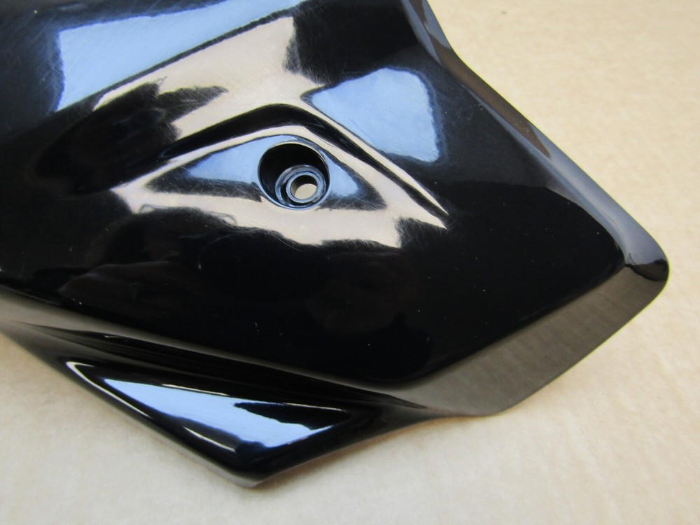 Piaggio 1 2022 fly screen (13479)