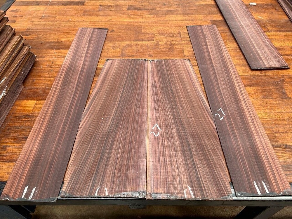 INDIAN ROSEWOOD BACK AND SIDE SET . Same Item