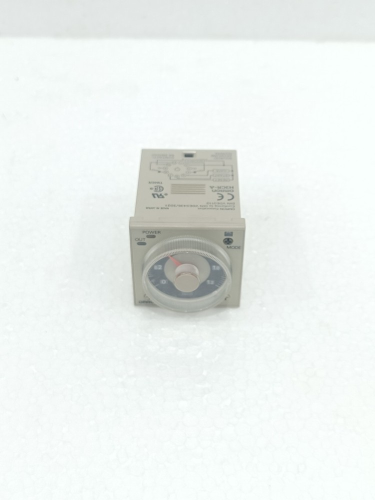 OMRON H3CR-A 24V AC/DC MULTI-FUNCTION ANALOG TIMER 11-PIN BASE NEW OLD STOCK